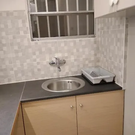 в паграти — 32 кв. м., спальни: 1, собственных ванных: 1 Афины