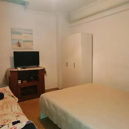 De 32 M² En Pagrati, Con 1 Habitación Apartamento