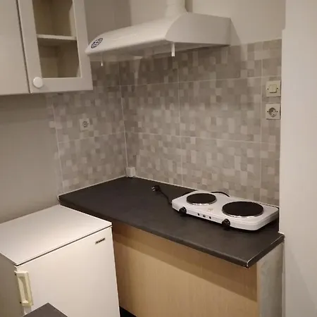 Apartamento De 32 M² En Pagrati, Con 1 Habitación *